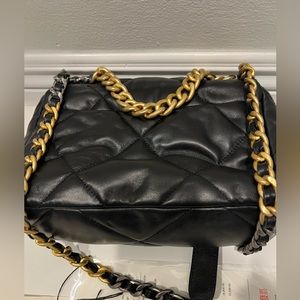 Flap bag 19, shoulder bag; Large